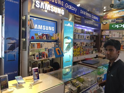 Photos of The Mobile Store
