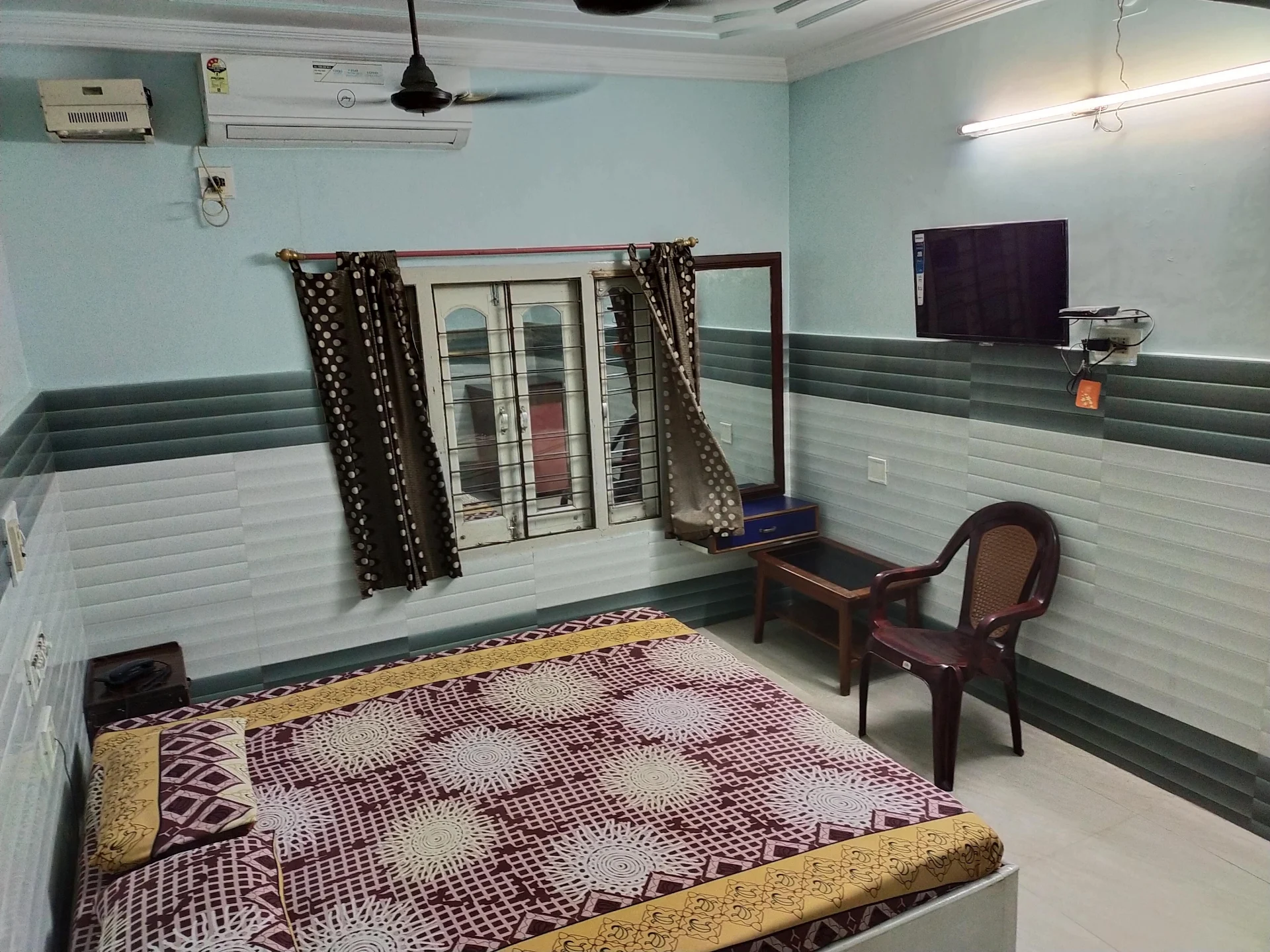 Gayatri Hotel