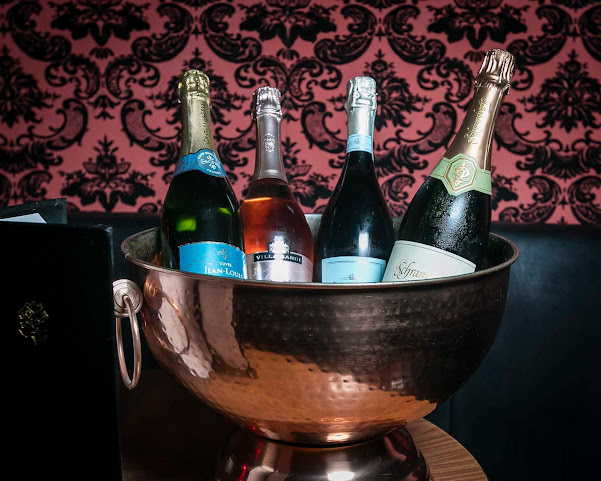 The Commodore by null