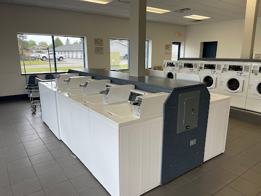 Scrub Hub Laundromat Logo