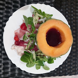 Photo n°8 de lyn fleurs et deco snack à Le Pin-la-Garenne (Restaurant)