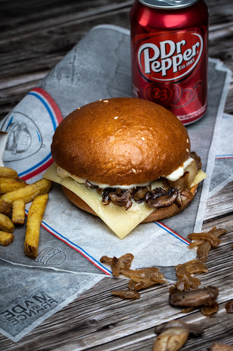 Photo 6 - Bundy's Burger