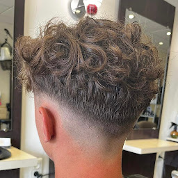 Photo n°12 de L'envie Coiffure - Coiffeur Coëx à Coëx (Barbier)