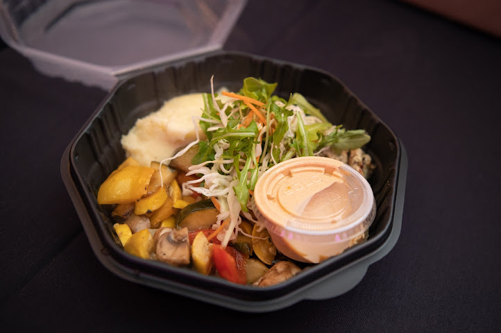 Pearl Catering by null