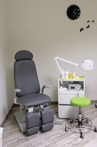 Podomedika Wspomaganie Zdrowia | podolog manicure pedicure Warszawa