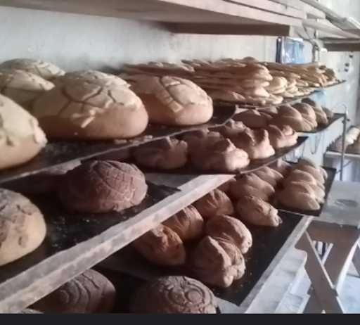 Panadería, bolillos y pan dulce Don Toño