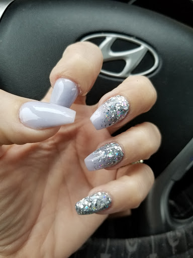 Tracy's Nails - Visual