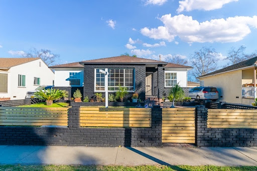VISMAR Real Estate -Jose and Vanessa Team - Thumbnail