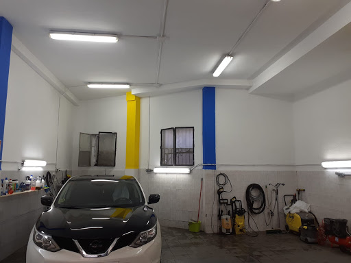 Burbujas Car Wash. Lavado a mano de vehículos - Thumbnail