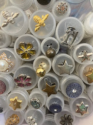 Photo n°3 de L'atelier des petites mains à Bort-les-Orgues (Magasin)