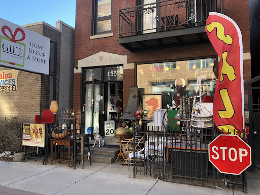Gift in Lincoln Park Logo