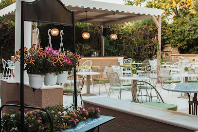 Pantespani Restaurant & Pastry Bar