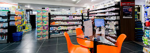 Photo n°9 de Pharmacie Martin-Pinel (Hello Pharmacie) à Pont-de-Chéruy (Pharmacie)