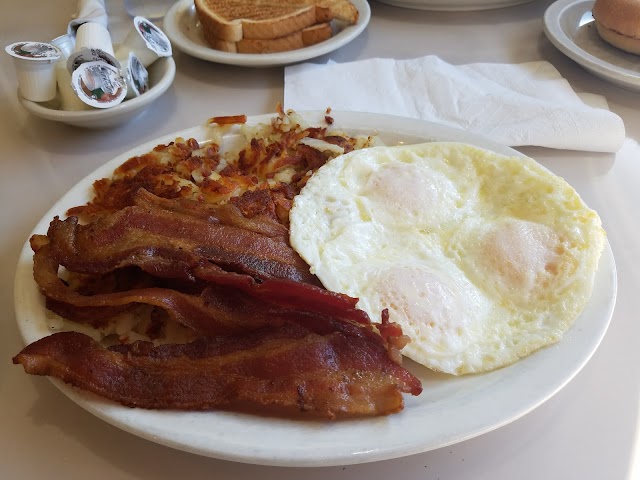 Benny's Family Dining