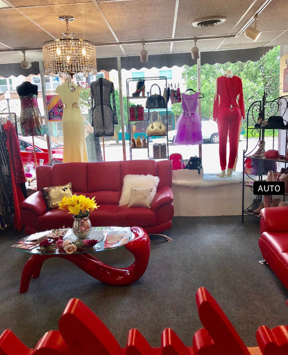 Starr Upscale Boutique & Organic Beauty Supply Store Gallery - United States