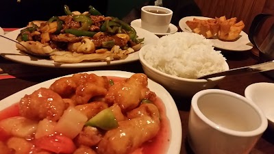 Golden Wok Chinese Restaurant