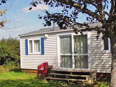 Photo de Camping Le Cheyenne Limousin à Châteauneuf-la-Forêt (87130)