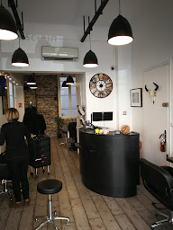 Photo n°7 de Contrast coiffure à Cagnes-sur-Mer (Service d'épilation à la cire)