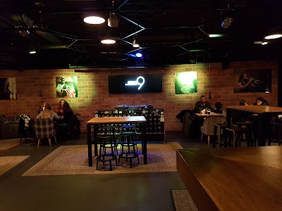 Photos of Studio 9
