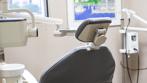 Dr. Robert Bogan DDS