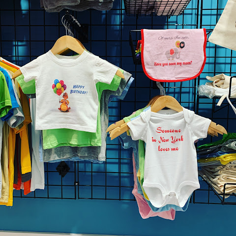 Big Frog Custom T-Shirts & More by null