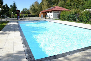 Photo n°3 de Flower Camping du Lac de la Seigneurie | Camping en Franche Comté dans les Vosges à Leval (Piscine)