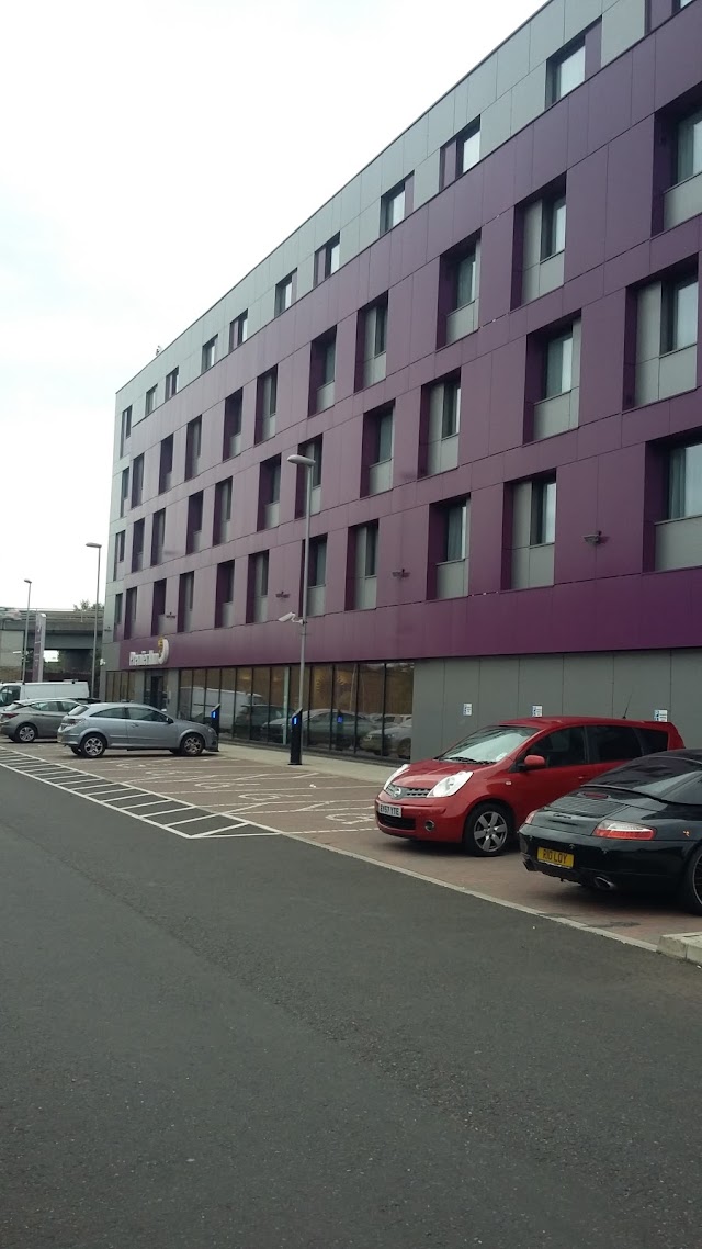 Premier Inn London Edmonton hotel