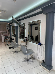 Photo n°20 de AU SALON D'AUREL PLAGE à Marseillan (Salon de coiffure)