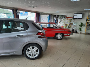 Photo n°1 de Garage le viaduc à Monts (Garage automobile)