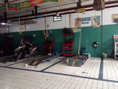 Photos of Honda Ahass