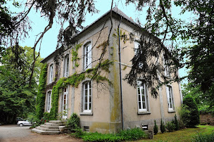 Photo n°1 de Manoir des Turets à Yvré-l'Évêque (Chambre d'hôtes)