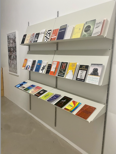 Neotopia Books - Visual