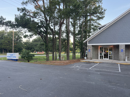 Leland Veterinary Hospital