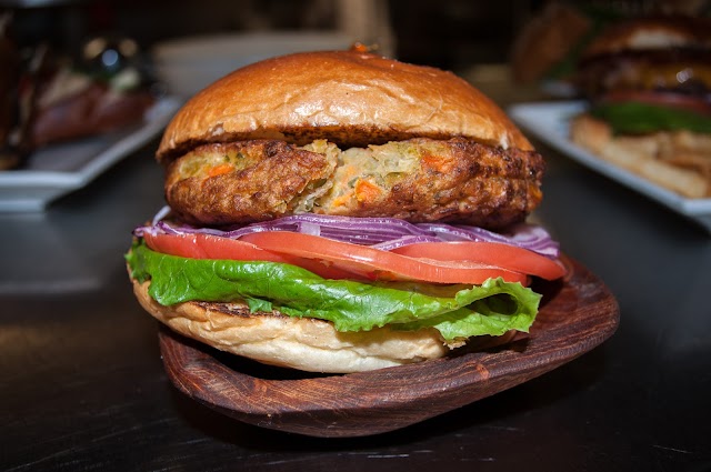 MONA Kitchen & Market