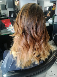 Photo n°14 de Salon Undercut à Vallières (Salon de coiffure)