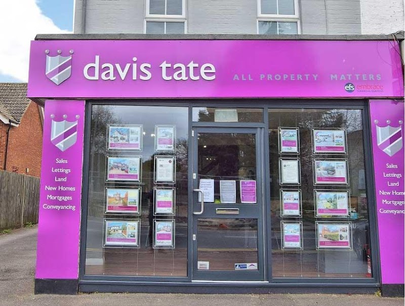 Davis Tate Estate Agents Shinfield photo 2