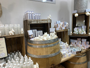 Photo n°10 de Bell'Anesse En Provence - Saint-Tropez à Saint-Tropez (Magasin de cosmétiques)