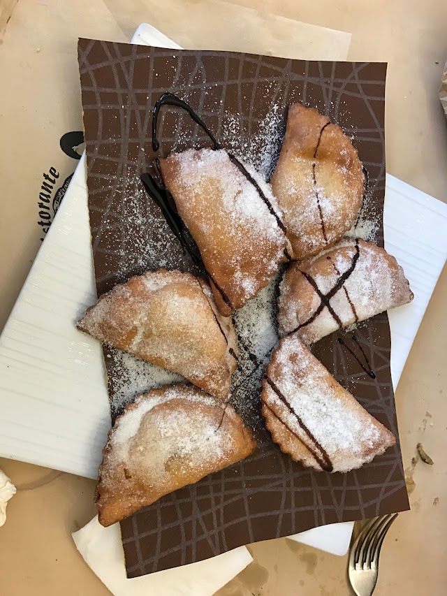 Trattoria Ferro Di Cavallo 2