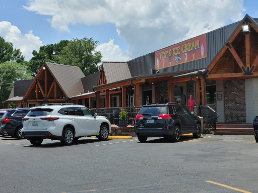 Pop's Barbeque - Visual