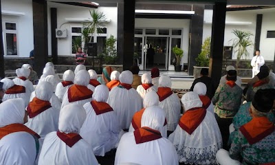 Photos of Pon-pes Putra Riyadhul Muttaalimin Cireok