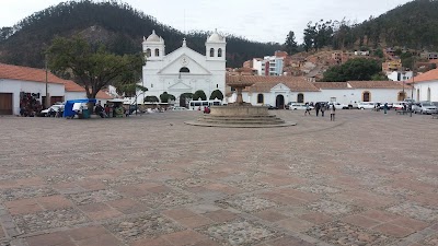 Photos of Plaza Pedro de Anz&uacute;rez