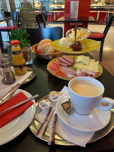 Café Piccolo