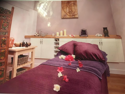 James Wood Organic Hairdressing - Thumbnail