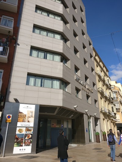 Photos of Molina Lario