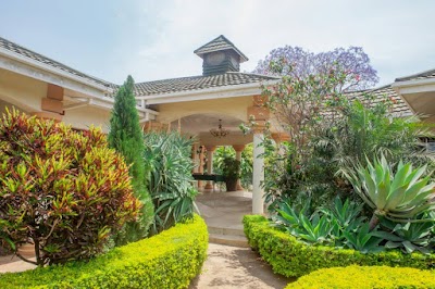 Photos of Wamkulu Palace