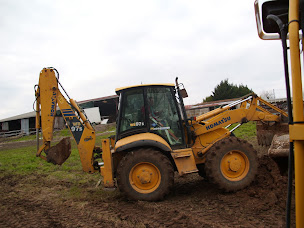 Photo n°3 de Patry remi à Saint-Georges-des-Coteaux (Entreprise de terrassement)