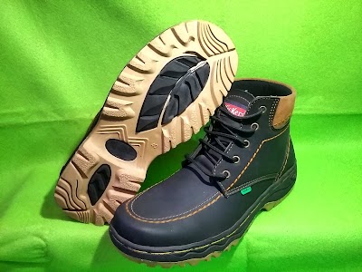 Photos of TOKO SEPATU MAJU SPORT