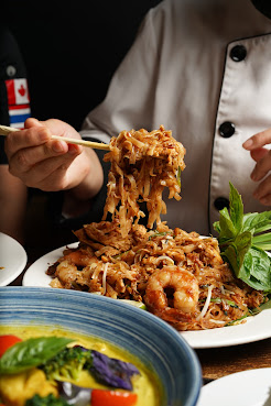 More Thai Kitchen (Cooksville) by null