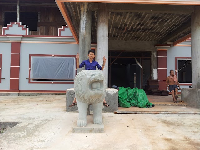 Happy elephant bungalows