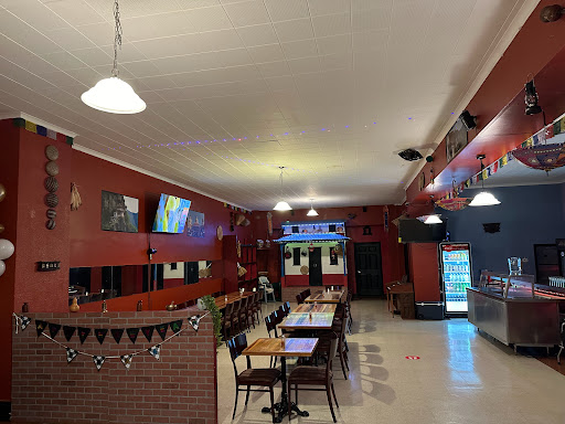 MODERN KITCHEN ( RESTAURANT )